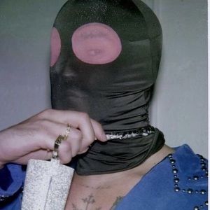 Meet your Posher, Gabriela